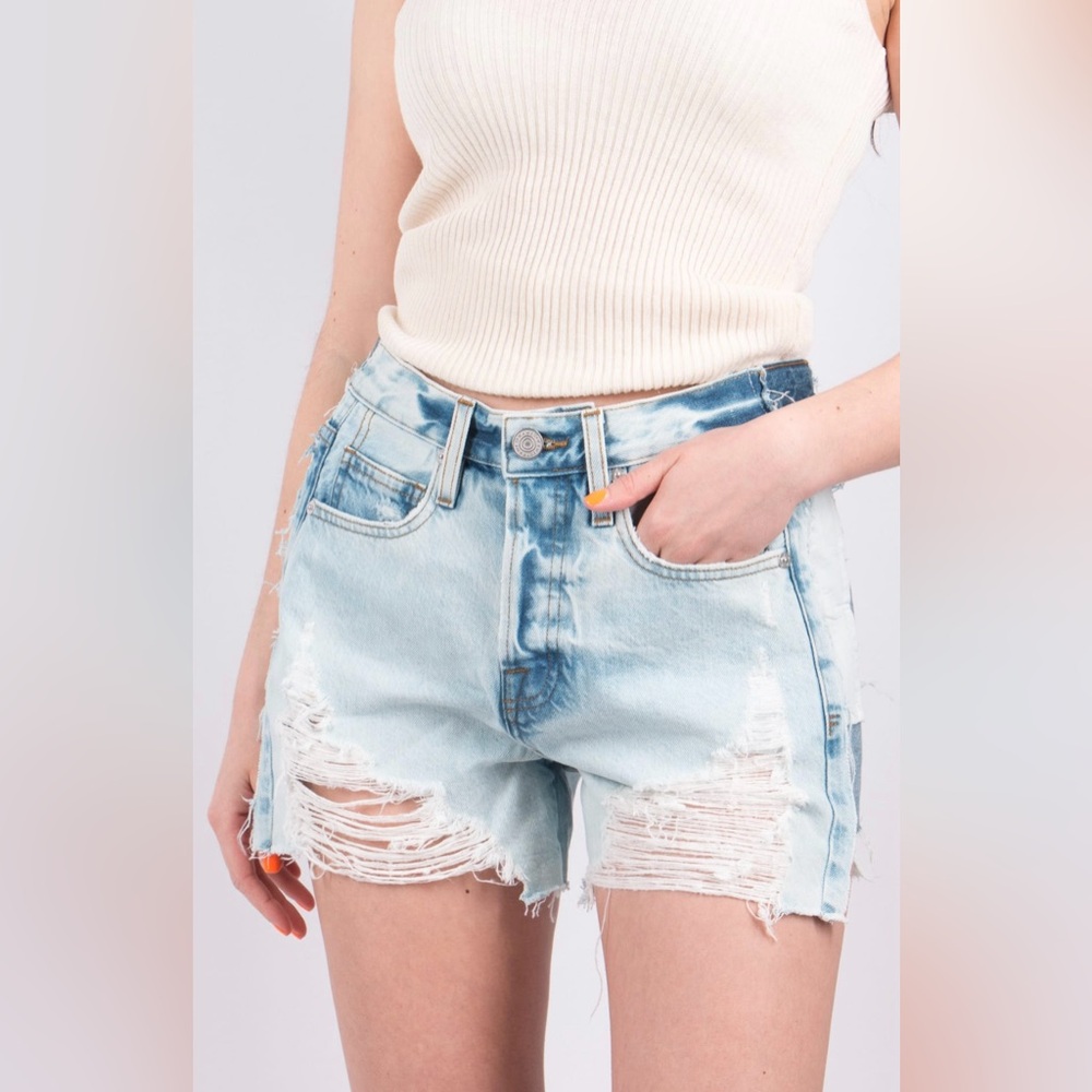 FRAME Denim Reverse Side Relaxed Short - Talia Combo. Size 25